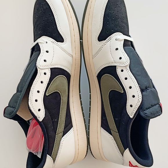 ❌SOLD🎁Jordan 1 Retro OG x Travis Scott Low Olive W. Fits Mens 12 - Picture 3 of 12